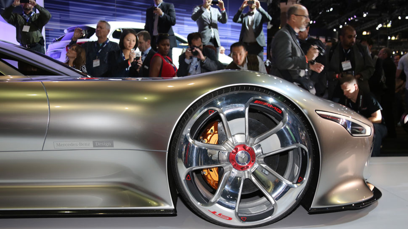 Illustration for article titled The Mercedes Gran Turismo Vision: How The Future Makes Us Lust